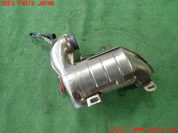 1UPJ-9236592661]ルノー・ルーテシア(クリオ)(BJAH5H)触媒1 中古_2