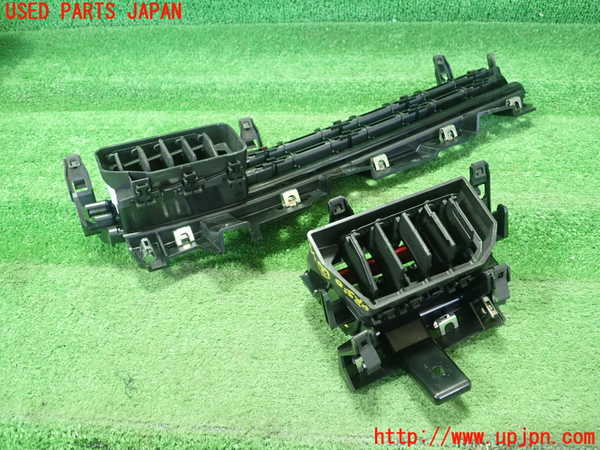 1UPJ-9236597527]ルノー・ルーテシア(クリオ)(BJAH5H)エアコン吹き出し口2(真中) 中古_3