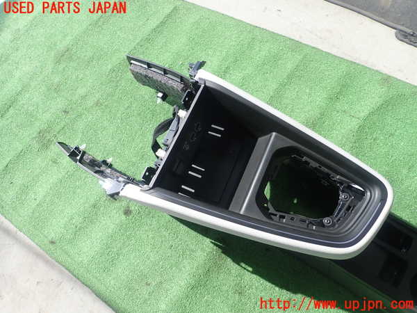 1UPJ-9236597540]ルノー・ルーテシア(クリオ)(BJAH5H)センターコンソール 中古_3