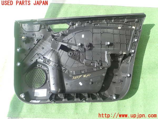 1UPJ-9236591264]ルノー・ルーテシア(クリオ)(BJAH5H)左前ドア内張り 中古_3