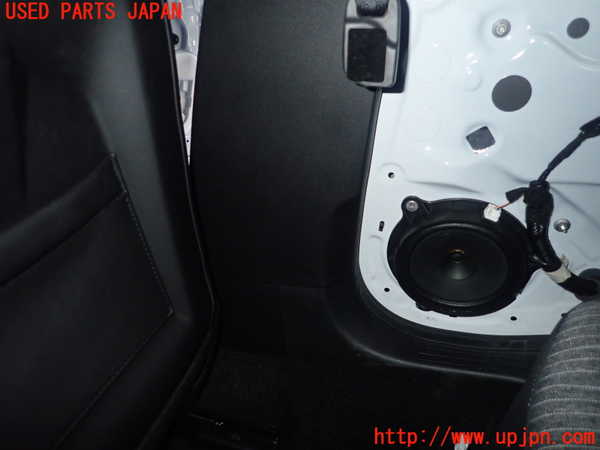 1UPJ-9236597665]ルノー・ルーテシア(クリオ)(BJAH5H)右センターピラートリム 中古_2