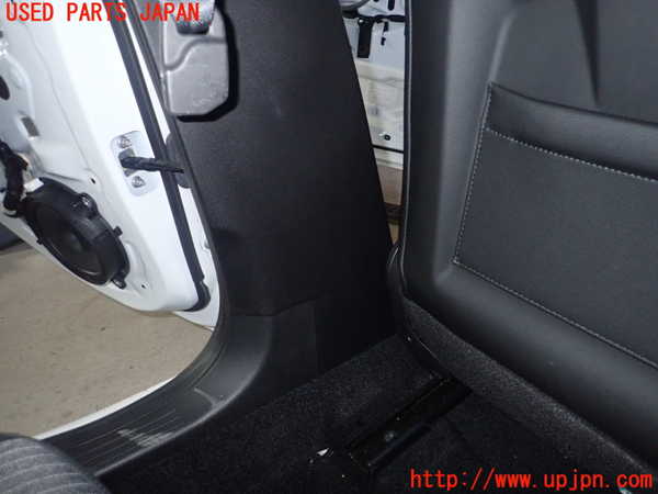 1UPJ-9236597670]ルノー・ルーテシア(クリオ)(BJAH5H)左センターピラートリム 中古_2