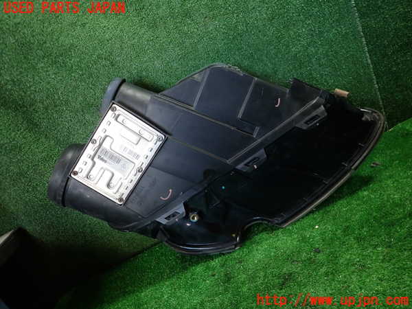 1UPJ-9236601132]ジャガー・XKシリーズ(J413A)左ヘッドライト HID 中古_3