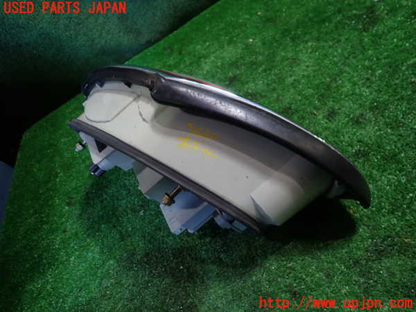 1UPJ-9236601530]ジャガー・XKシリーズ(J413A)右テールランプ 中古_2