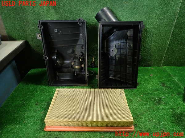 1UPJ-9236602560]ジャガー・XKシリーズ(J413A)エアクリーナーボックス 中古_4
