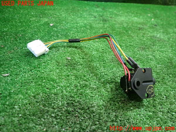 1UPJ-9236606313]ジャガー・XKシリーズ(J413A)スイッチ8 (メーター) 中古_2