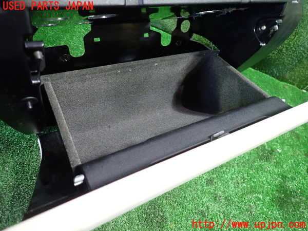 1UPJ-9236607516]ジャガー・XKシリーズ(J413A)グローブボックス1 中古_4