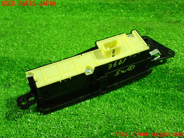 1UPJ-9236616306]アルファード(AGH30W)スイッチ1 (ソナー、HOLD、TRC OFF、ECO MODE) 中古_2