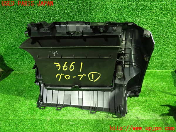 1UPJ-9236617516]アルファード(AGH30W)グローブボックス1 中古_3