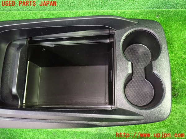 1UPJ-9236617540]アルファード(AGH30W)センターコンソール 中古_2