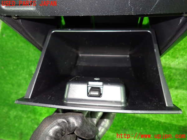 1UPJ-9236617549]アルファード(AGH30W)コンソール 中古_2