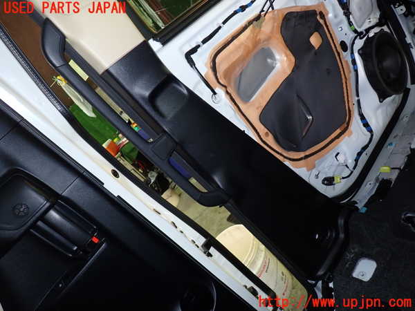 1UPJ-9236617670]アルファード(AGH30W)左センターピラートリム 中古_3