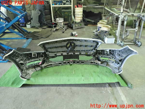 1UPJ-9236621010]ベンツ CLS350 C218(218359)フロントバンパー 中古_5