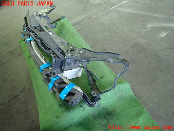 1UPJ-9236621041]ベンツ CLS350 C218(218359)コアサポート 中古_2