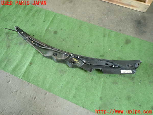 1UPJ-9236621190]ベンツ CLS350 C218(218359)カウルトップ 中古_3