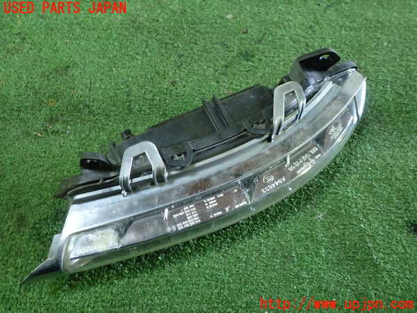 1UPJ-9236621180]ベンツ CLS350 C218(218359)右フォグ 中古_2