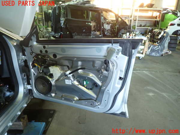 1UPJ-9236621230]ベンツ CLS350 C218(218359)右前ドア 中古 SAINT-GOBAIN SEKURIT M35 43R-000677_2