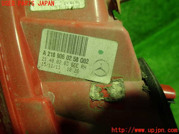 1UPJ-9236621530]ベンツ CLS350 C218(218359)右テールランプ 中古_2