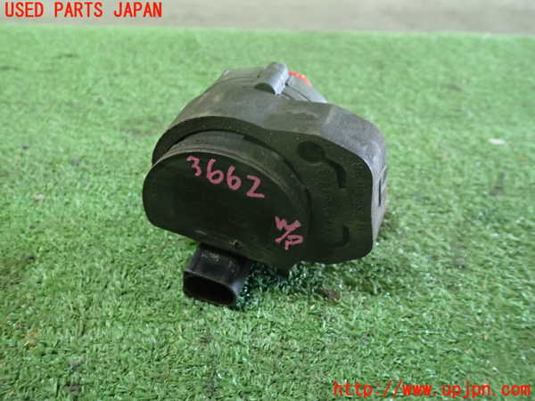 1UPJ-9236622110]ベンツ CLS350 C218(218359)ウォーターポンプ 中古_3