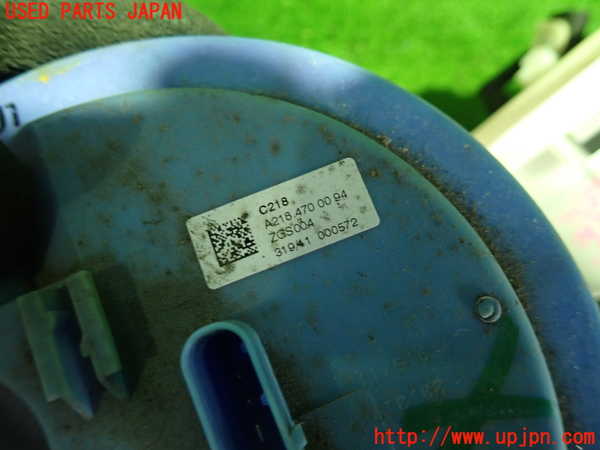 1UPJ-9236622510]ベンツ CLS350 C218(218359)燃料ポンプ 中古_2