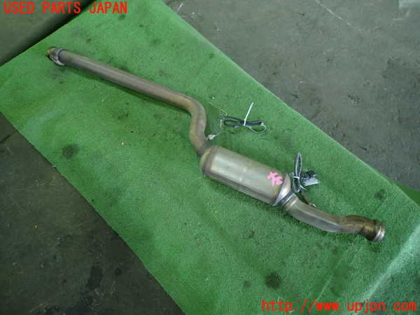 1UPJ-9236622662]ベンツ CLS350 C218(218359)触媒2(左側) 中古_2