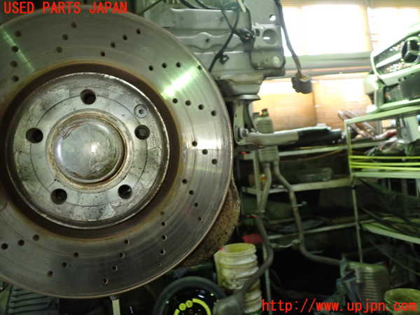 1UPJ-9236624290]ベンツ CLS350 C218(218359)右フロントナックルハブ 中古_3