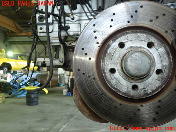 1UPJ-9236624295]ベンツ CLS350 C218(218359)左フロントナックルハブ 中古_3