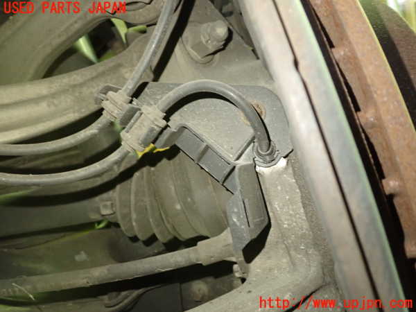 1UPJ-9236624305]ベンツ CLS350 C218(218359)左リアナックルハブ 中古_2