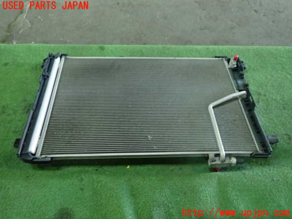 1UPJ-9236626031]ベンツ CLS350 C218(218359)エアコンコンデンサー1 中古_3