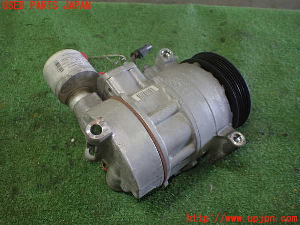 1UPJ-9236626025]ベンツ CLS350 C218(218359)エアコンコンプレッサー 中古_4