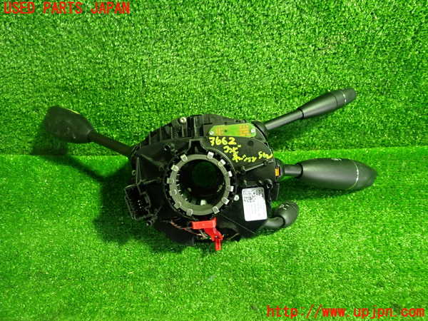 1UPJ-9236626720]ベンツ CLS350 C218(218359)コンビネーションスイッチ 中古_4