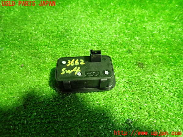1UPJ-9236626309]ベンツ CLS350 C218(218359)スイッチ4(トランク ロック) 中古_2