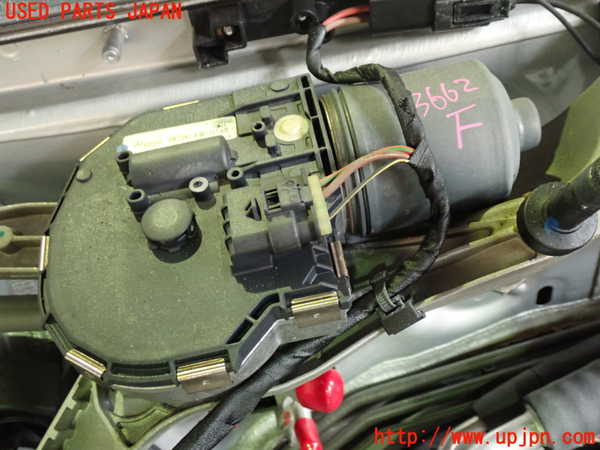 1UPJ-9236626770]ベンツ CLS350 C218(218359)フロントワイパーモーター 中古_2