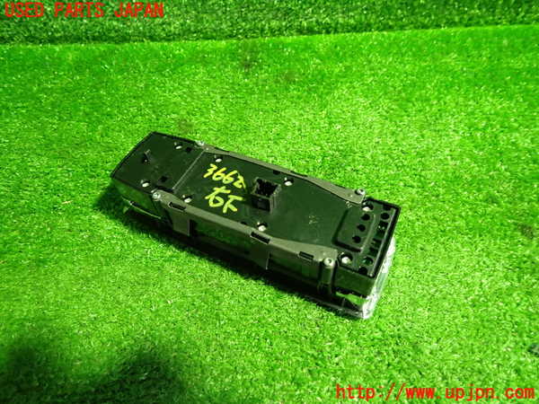 1UPJ-9236626240]ベンツ CLS350 C218(218359)右前パワーウィンドウスイッチ 中古_2