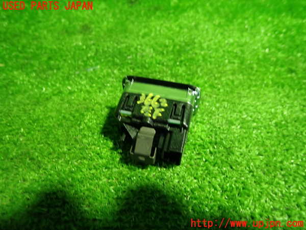 1UPJ-9236626245]ベンツ CLS350 C218(218359)左前パワーウィンドウスイッチ 中古_2