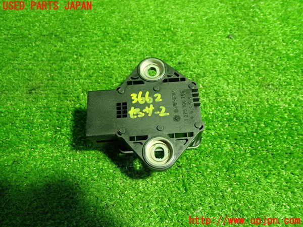 1UPJ-9236626382]ベンツ CLS350 C218(218359)センサー2 中古_3