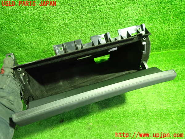 1UPJ-9236627516]ベンツ CLS350 C218(218359)グローブボックス1 中古_2