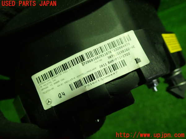 1UPJ-9236627865]ベンツ CLS350 C218(218359)運転席側エアバッグカバー 中古_2