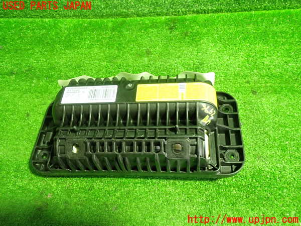 1UPJ-9236627870]ベンツ CLS350 C218(218359)助手席側エアバッグカバー 中古_3