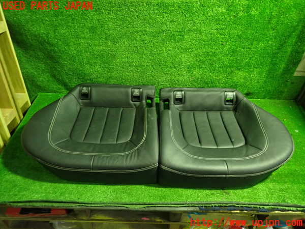 1UPJ-9236627385]ベンツ CLS350 C218(218359)リアシート 中古_3