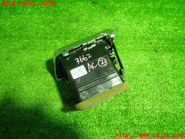 1UPJ-9236627527]ベンツ CLS350 C218(218359)エアコン吹き出し口2(左) 中古_2