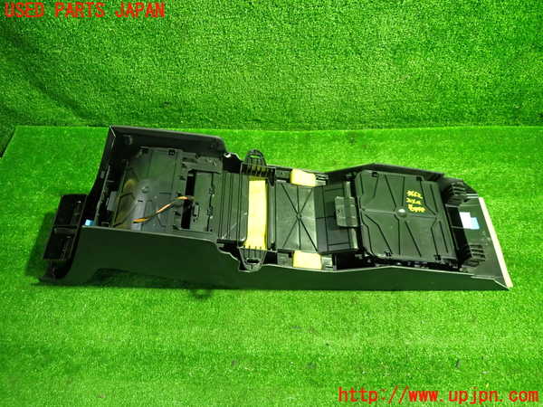 1UPJ-9236627549]ベンツ CLS350 C218(218359)コンソール 中古_3