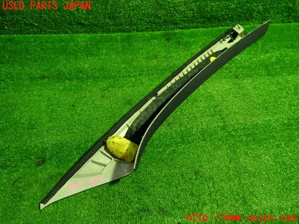 1UPJ-9236627660]ベンツ CLS350 C218(218359)左フロントピラートリム 中古_3