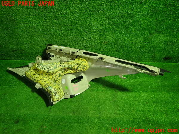 1UPJ-9236627680]ベンツ CLS350 C218(218359)左リアピラートリム 中古_2