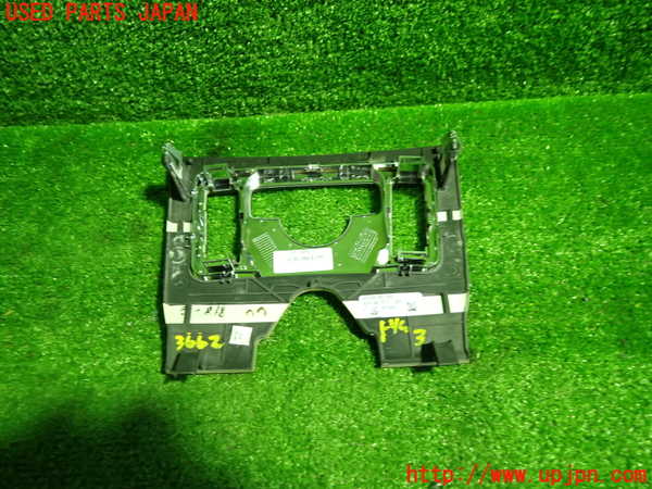 1UPJ-9236627693]ベンツ CLS350 C218(218359)内装トリム類3 中古_2