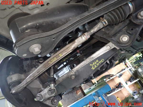 1UPJ-9236644240]レクサス・RC F(USC10)4WSラック 中古_3