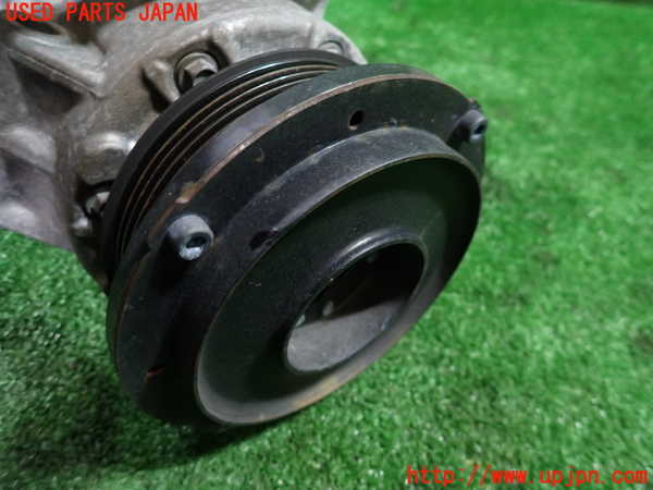 1UPJ-9236646025]レクサス・RC F(USC10)エアコンコンプレッサー 中古_3