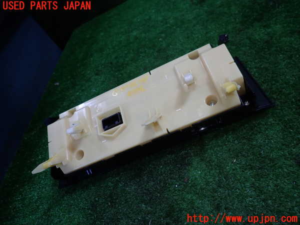 1UPJ-9236646066]レクサス・RC F(USC10)エアコンスイッチ1 中古_3