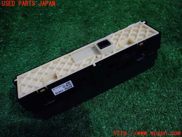 1UPJ-9236646308]レクサス・RC F(USC10)スイッチ3 (シートヒーター他) 中古_2