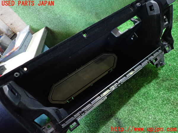 1UPJ-9236647516]レクサス・RC F(USC10)グローブボックス1 中古_2